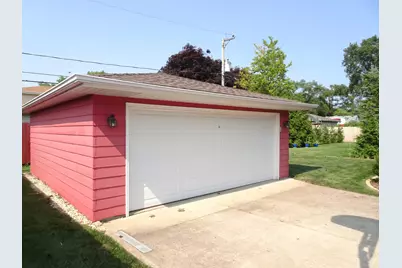 5616 W 100th Street, Oak Lawn, IL 60453 - Photo 3