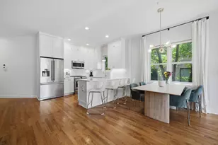 1109 W Cornelia Ave, Chicago, IL 60657 - Photo 11