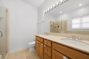 1109 W Cornelia Ave, Chicago, IL 60657 - Photo 17