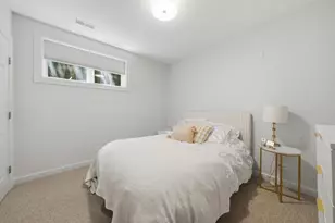 1109 W Cornelia Ave, Chicago, IL 60657 - Photo 27