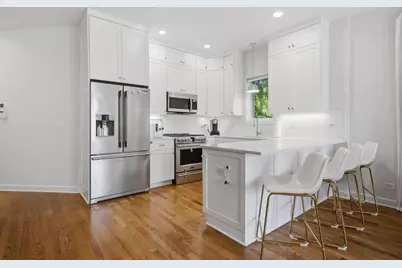 1109 W Cornelia Avenue #1W, Chicago, IL 60657 - Photo 3