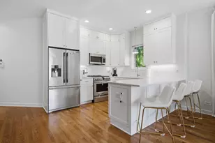 1109 W Cornelia Ave, Chicago, IL 60657 - Photo 3