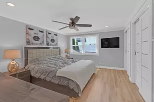 210 W Pickwick Rd, Arlington Heights, IL 60005 - Photo 17