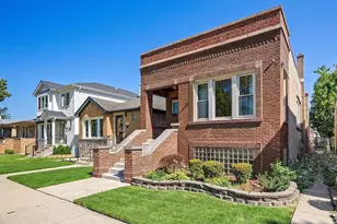 6427 27th Pl, Berwyn, IL 60402 - Photo 1