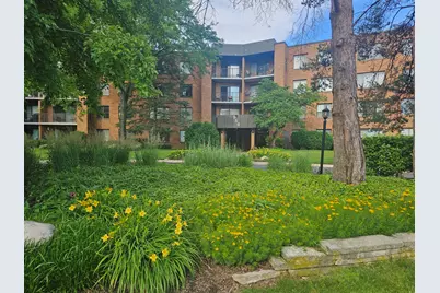 950 E Wilmette Road #401, Palatine, IL 60074 - Photo 1