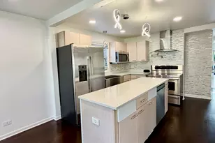 2842 Rhodes Ave, Melrose Park, IL 60164 - Photo 7