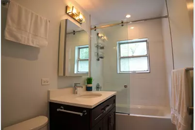 148 Maple Avenue, Wilmette, IL 60091 - Photo 9