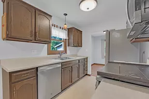 1526 Sycamore Ln, Aurora, IL 60504 - Photo 13