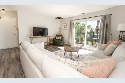 617 Limerick Lane #3C, Schaumburg, IL 60193 - Photo 3