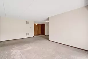 6820 Joliet Rd, Indian Head Park, IL 60525 - Photo 5