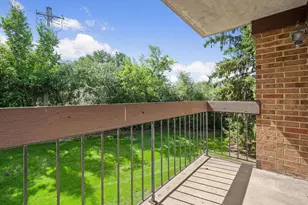 6820 Joliet Rd, Indian Head Park, IL 60525 - Photo 19