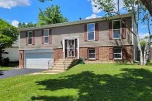 436 Fordham Pl, Roselle, IL 60172 - Photo 1