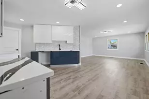 1942 Beacon Ct, Chicago Heights, IL 60411 - Photo 5