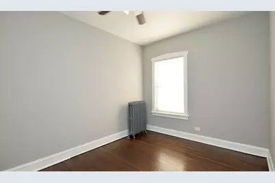 4819 W Cornelia Avenue #1, Chicago, IL 60641 - Photo 9