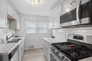 1215 W Jefferson St, Joliet, IL 60435 - Photo 7