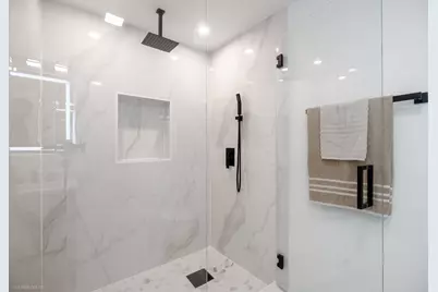 1952 N Bissell Street, Chicago, IL 60614 - Photo 23