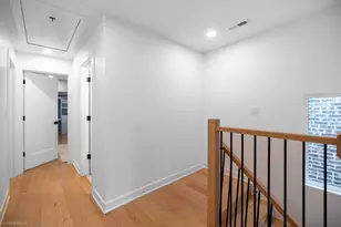 1952 N Bissell St, Chicago, IL 60614 - Photo 17