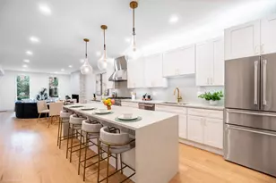 1952 N Bissell St, Chicago, IL 60614 - Photo 13
