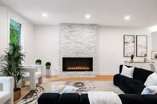 1952 N Bissell St, Chicago, IL 60614 - Photo 3