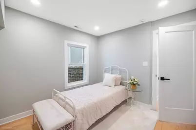 1952 N Bissell Street, Chicago, IL 60614 - Photo 31