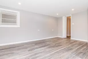 4821 W Cornelia Ave, Chicago, IL 60641 - Photo 7