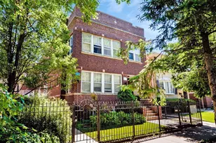 4821 W Cornelia Ave, Chicago, IL 60641 - Photo 1