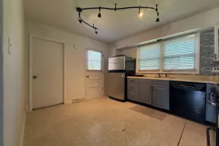 510 S Mt Prospect Rd, Des Plaines, IL 60016 - Photo 11
