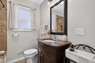 6365 N Mobile Ave, Chicago, IL 60646 - Photo 15