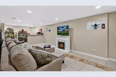 6365 N Mobile Avenue, Chicago, IL 60646 - Photo 17