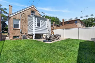 6365 N Mobile Avenue, Chicago, IL 60646 - Photo 21