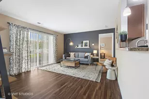27 Kensington Cir, Wheaton, IL 60189 - Photo 7