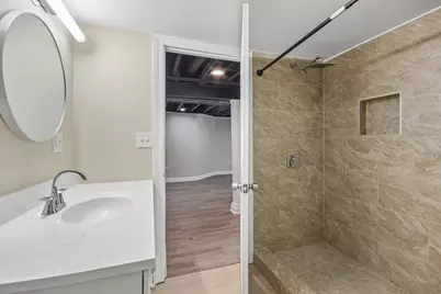 8641 S Constance Avenue, Chicago, IL 60617 - Photo 17