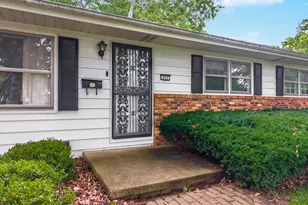 405 Michael Ct, Normal, IL 61761 - Photo 3