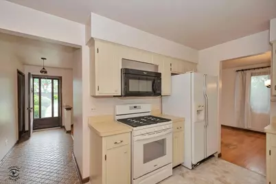 16816 Greenwood Avenue, South Holland, IL 60473 - Photo 9
