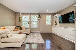 947 W 36th St, Chicago, IL 60609 - Photo 11