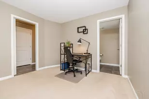 947 W 36th St, Chicago, IL 60609 - Photo 5