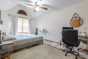24 Garden Crescent Ct, Elgin, IL 60123 - Photo 17