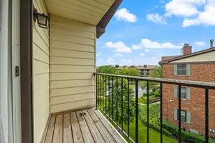 611 Hapsfield Ln, Buffalo Grove, IL 60089 - Photo 11