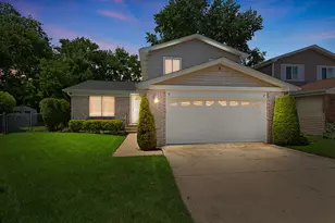 5 Oriole Ct, Woodridge, IL 60517 - Photo 1