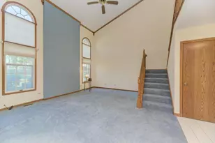 8593 Sandalwood Dr, Darien, IL 60561 - Photo 17