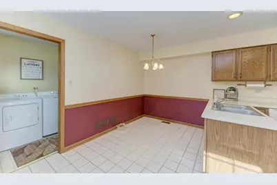 8593 Sandalwood Drive, Darien, IL 60561 - Photo 13