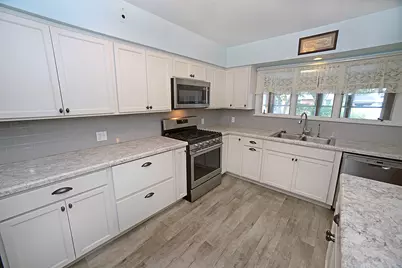 915 Adams Street, Ottawa, IL 61350 - Photo 7