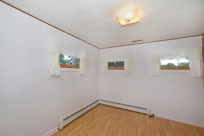 915 Adams Street, Ottawa, IL 61350 - Photo 17