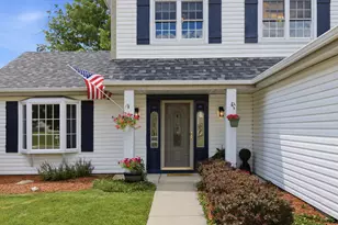 476 Essex Pl, Carol Stream, IL 60188 - Photo 3