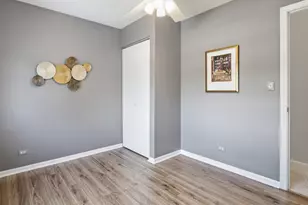 476 Essex Pl, Carol Stream, IL 60188 - Photo 29