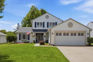 476 Essex Pl, Carol Stream, IL 60188 - Photo 1
