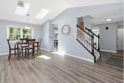 476 Essex Place, Carol Stream, IL 60188 - Photo 7