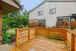 8334 Portsmouth Dr, Darien, IL 60561 - Photo 17