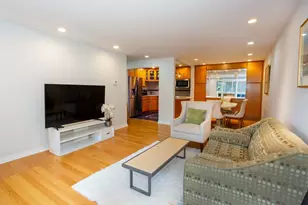 925 Spring Hill Dr, Northbrook, IL 60062 - Photo 11