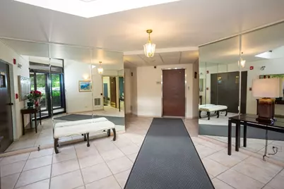 925 Spring Hill Drive #311, Northbrook, IL 60062 - Photo 7